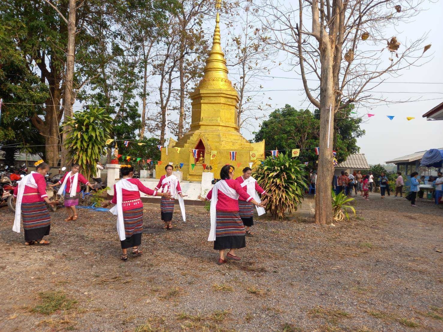 ประเพณีสรงน้ำพระธาตุดวงสุพรรณ(ทต.ป่าแฝก จ.พะเยา)